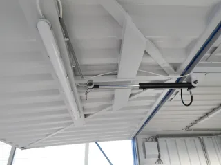 20ft zeecontainer met hydraulische open klapbare zijkant stroom